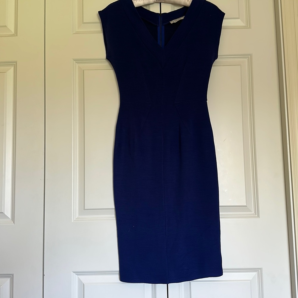 Closet size 10 V neck dress sheath knit EUC